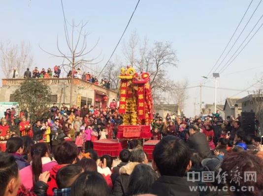 溫鐵軍：農(nóng)村旅游已過剩 鄉(xiāng)村振興要靠什么？