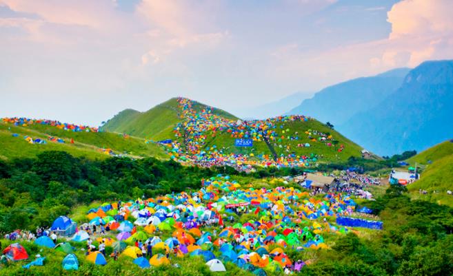 突圍的武功山帳篷節(jié)：戶外旅游的百億生意經
